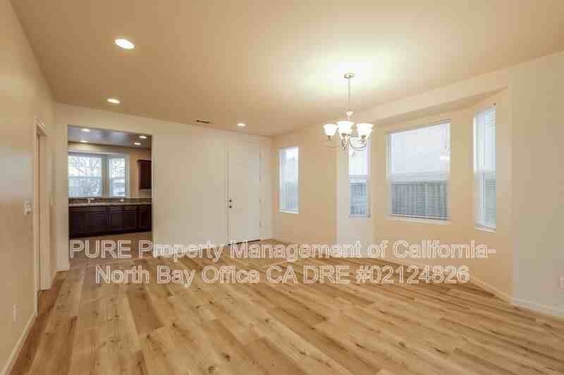 2047 Verbena Dr - Photo 5 of 33