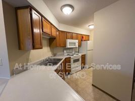 featured image of 887 N 22nd St