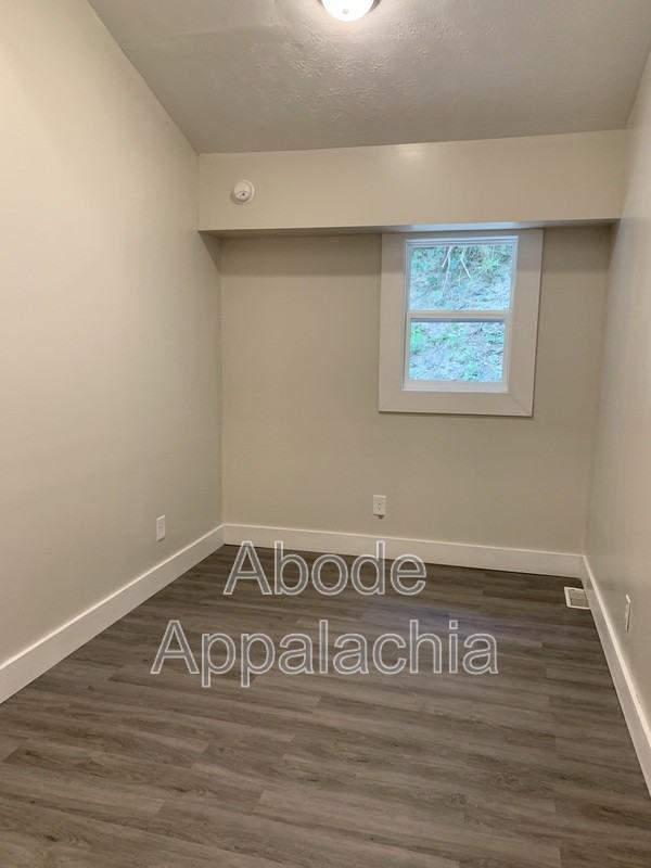 41 Mullins Hl #A - Photo 6 of 17