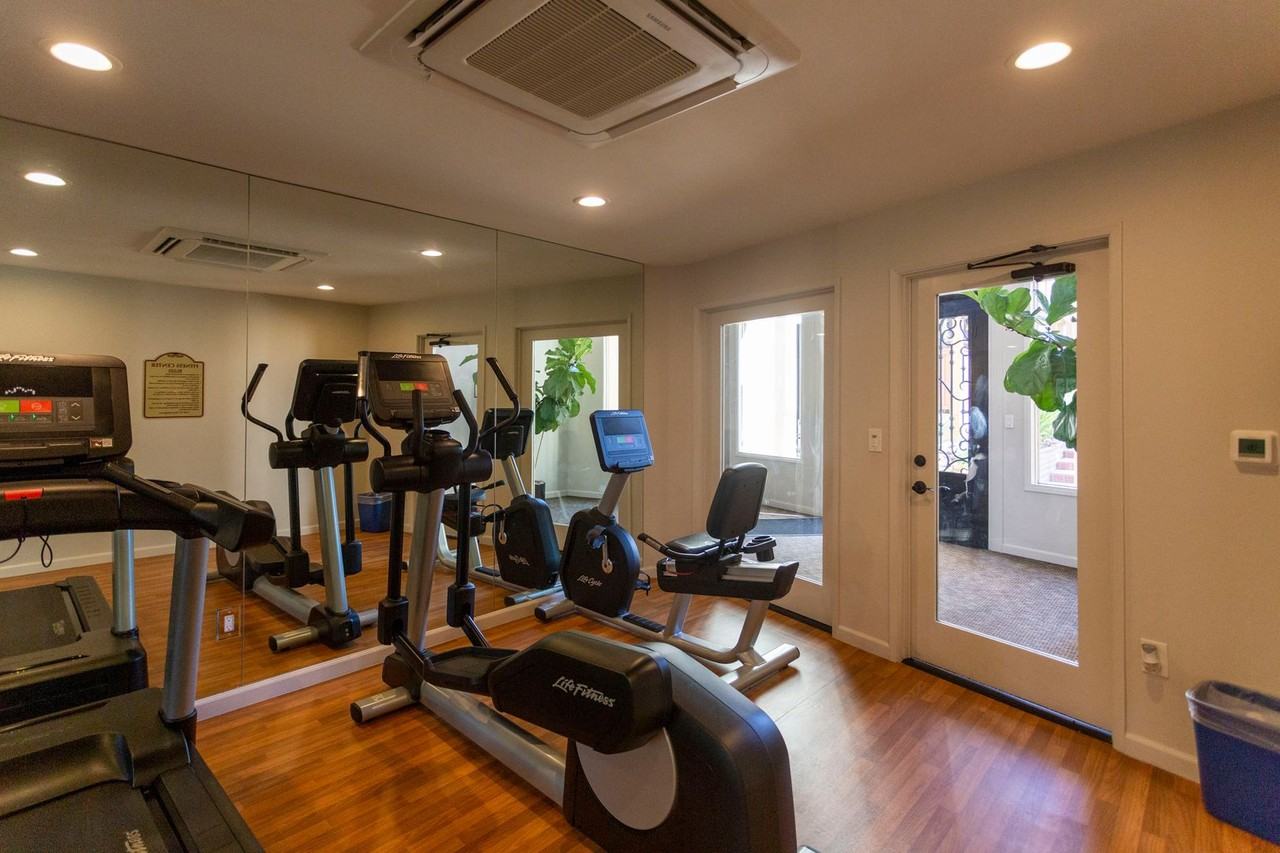 Volterra Apartments - Photo 7 of 9