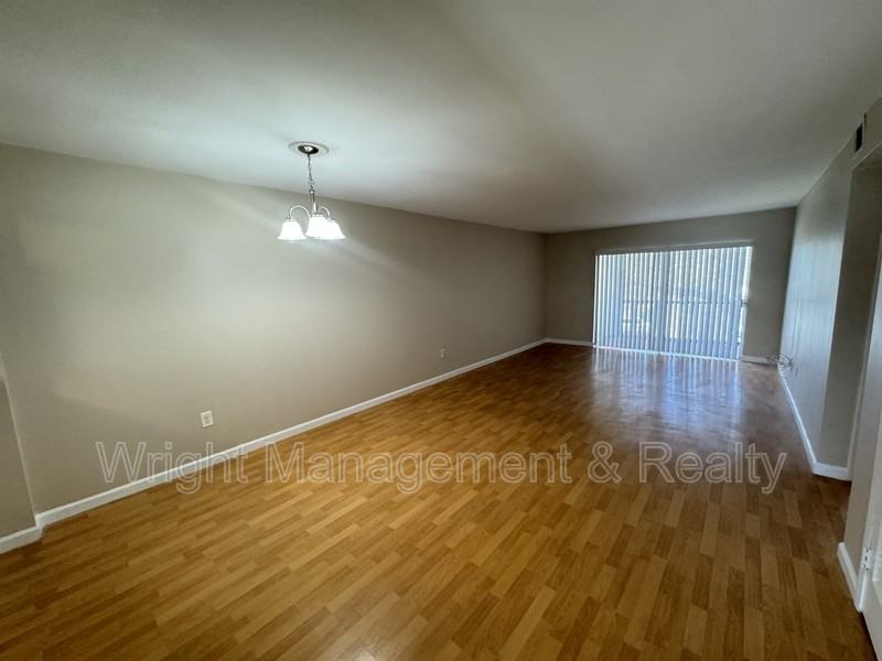 2625 State St - Photo 5 of 17