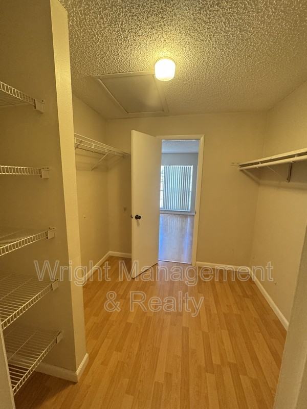 2625 State St - Photo 7 of 17