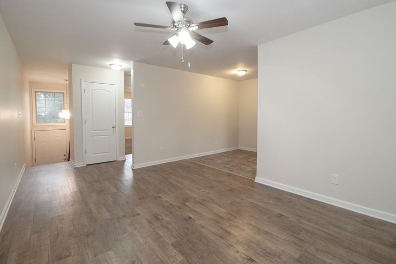 505 505 #E - Photo 3 of 28