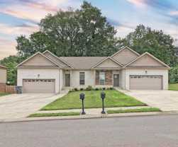 647 301 #B - Photo 1 of 1