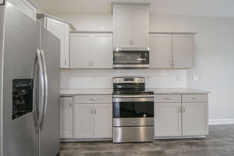 647 301 #B - Photo 6 of 25