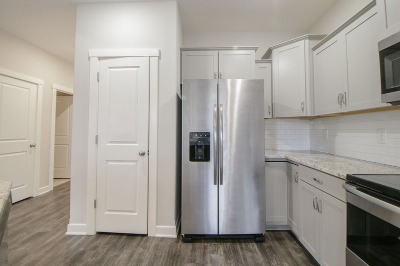 647 301 #B - Photo 7 of 25