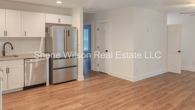 3610 Anderson Ave - Photo 3 of 15