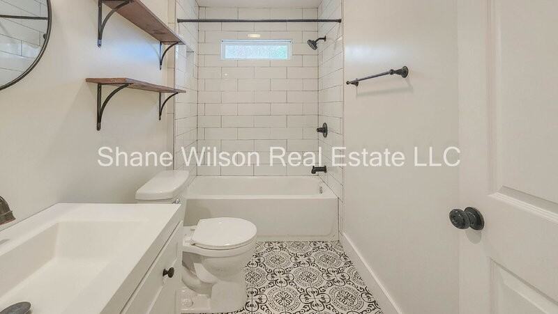 3610 Anderson Ave - Photo 7 of 15