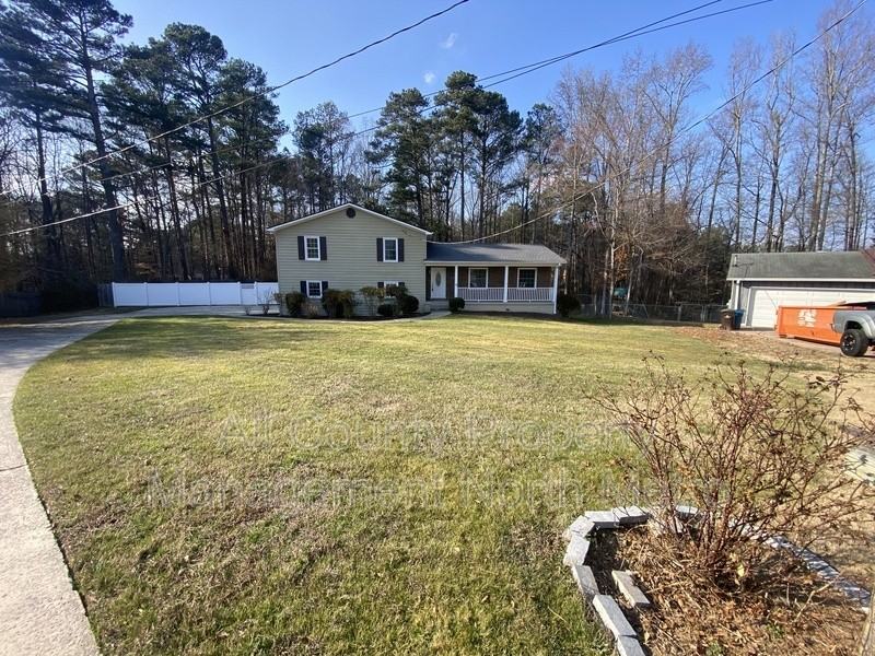 180 Crestwood Ct - Photo 2 of 35