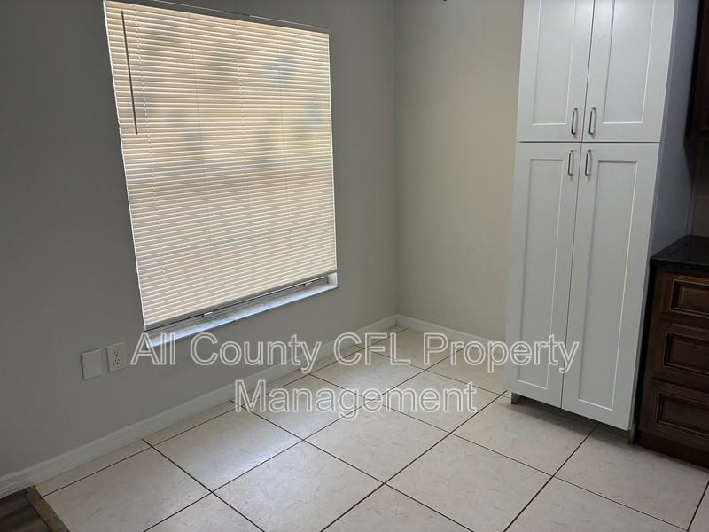 3050 Autumn Ct - Photo 5 of 18