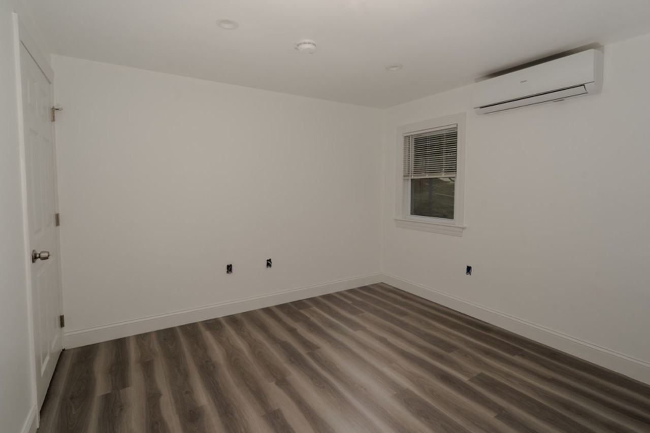 11 Park St - Photo 3 of 18