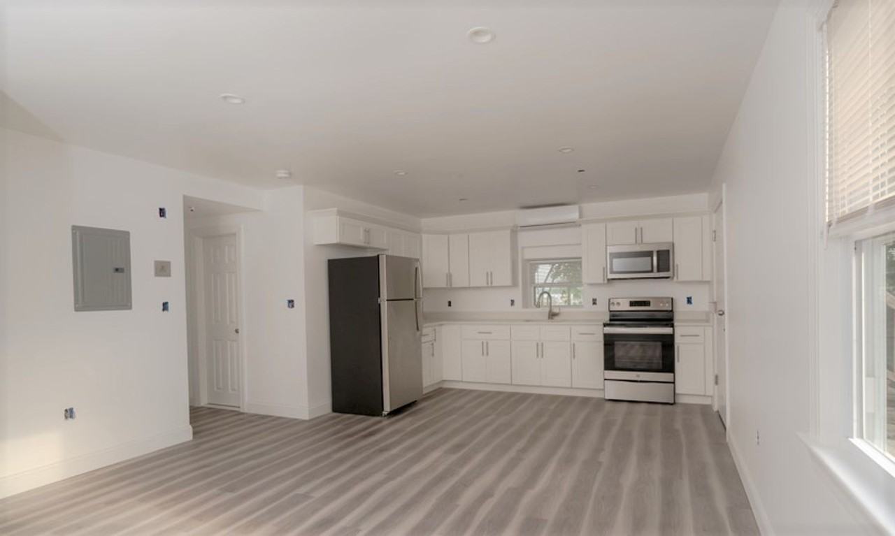 11 Park St - Photo 6 of 18