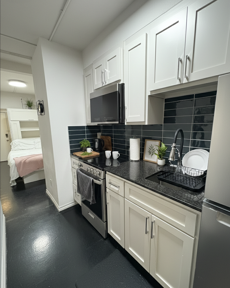 Legacy - Photo 3 of 18