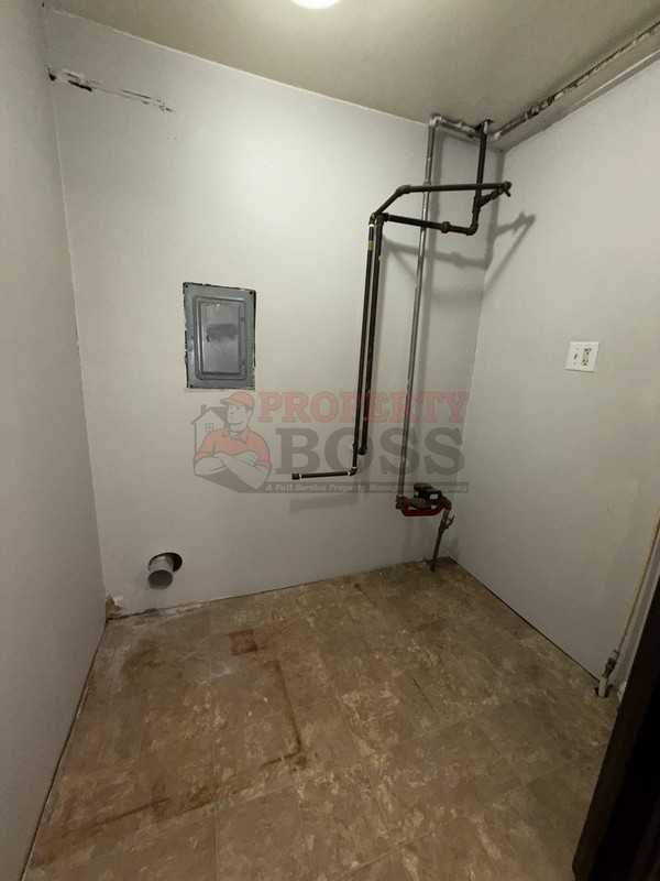 816 E 35th Ct - Photo 7 of 11