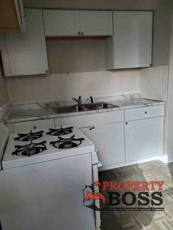 15 1/2 Rimbach St - Photo 5 of 7