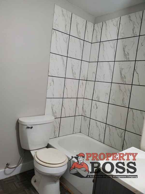 15 1/2 Rimbach St - Photo 6 of 7