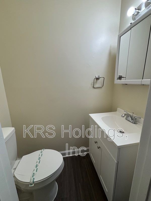 5238 Goolsby Ct - Photo 2 of 9