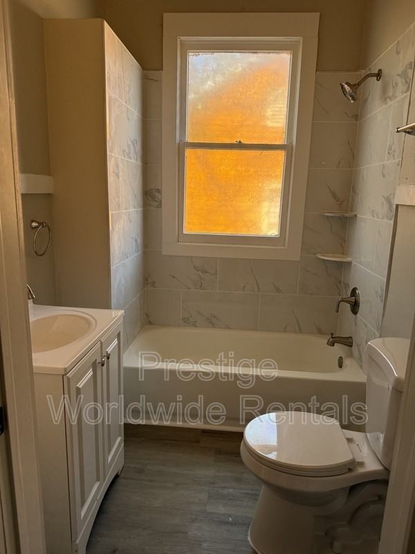 2307 16th Ave - Photo 5 of 9