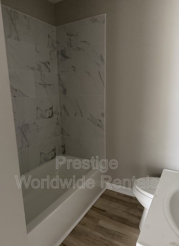 3115 Meade St - Photo 3 of 8