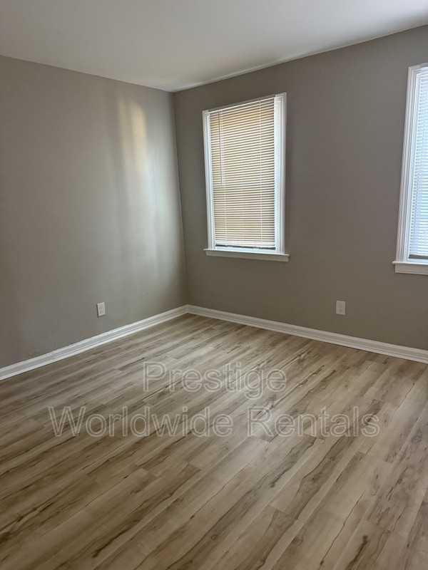 3115 Meade St - Photo 4 of 8