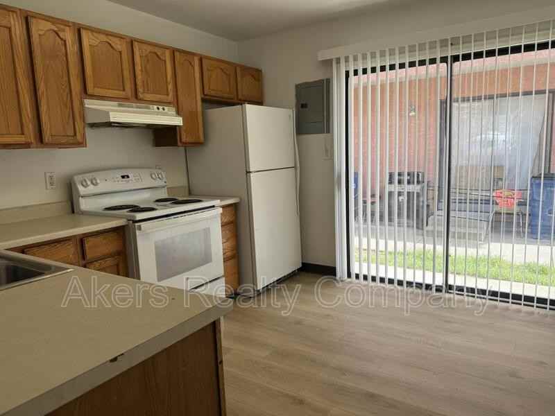 1401 E 19th St #19th1401C - Photo 3 of 14