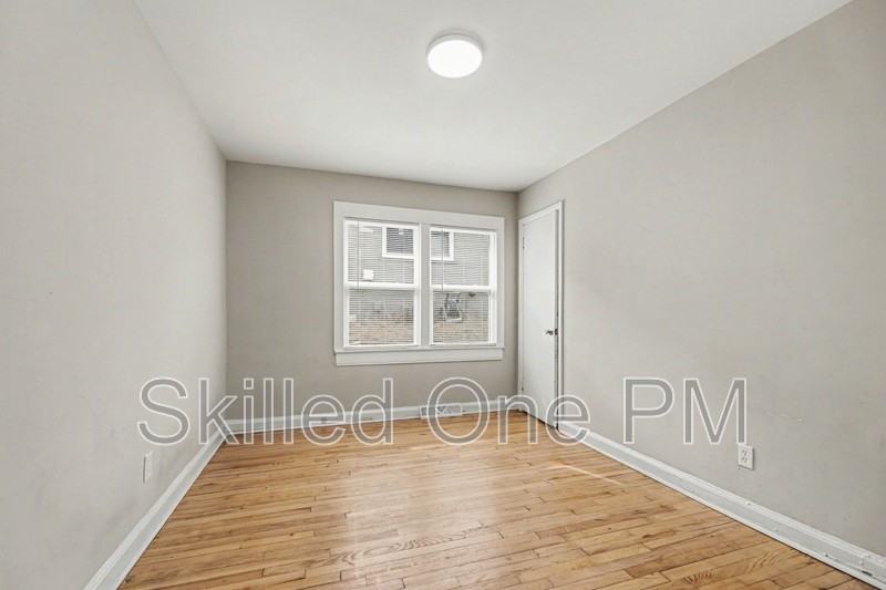 1442 N Hamilton St - Photo 5 of 32