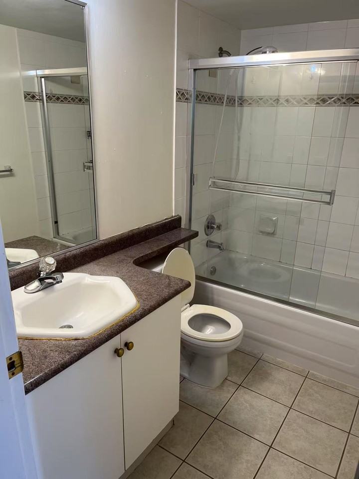 Lillooet St & E 20th Ave - Photo 4 of 4