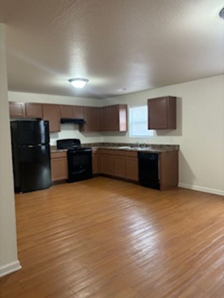 Kinway Apartments - TK - Photo 2 of 7