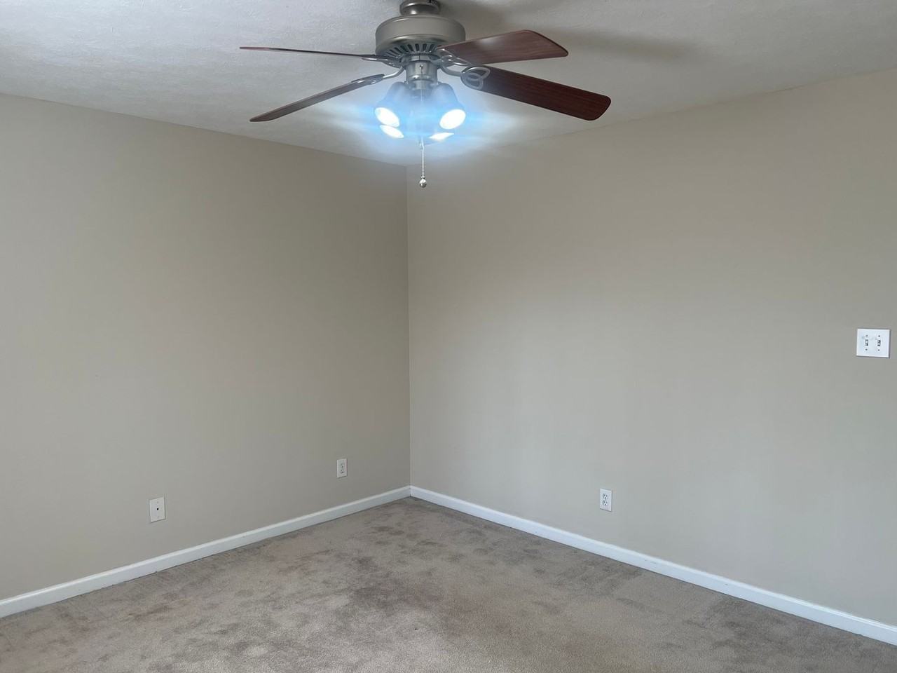 300 Mcconville Rd #70 - Photo 7 of 17