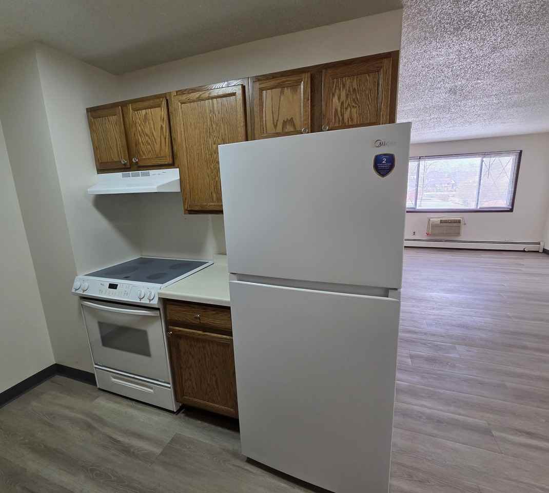 English Meadows Apartments 168 Morningside Drive - Photo 2 of 50