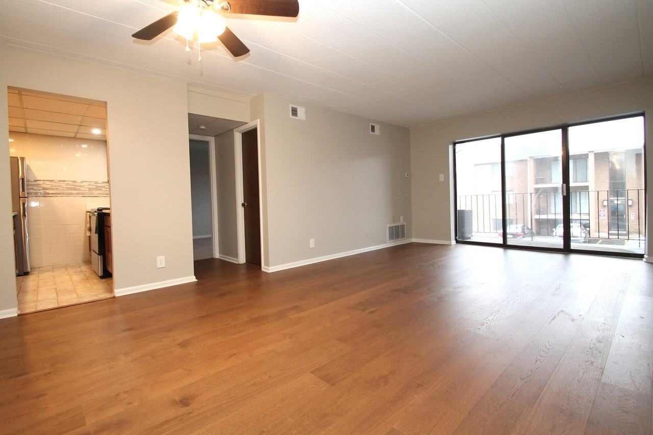 BERKSHIRE -- 056 - Photo 4 of 11