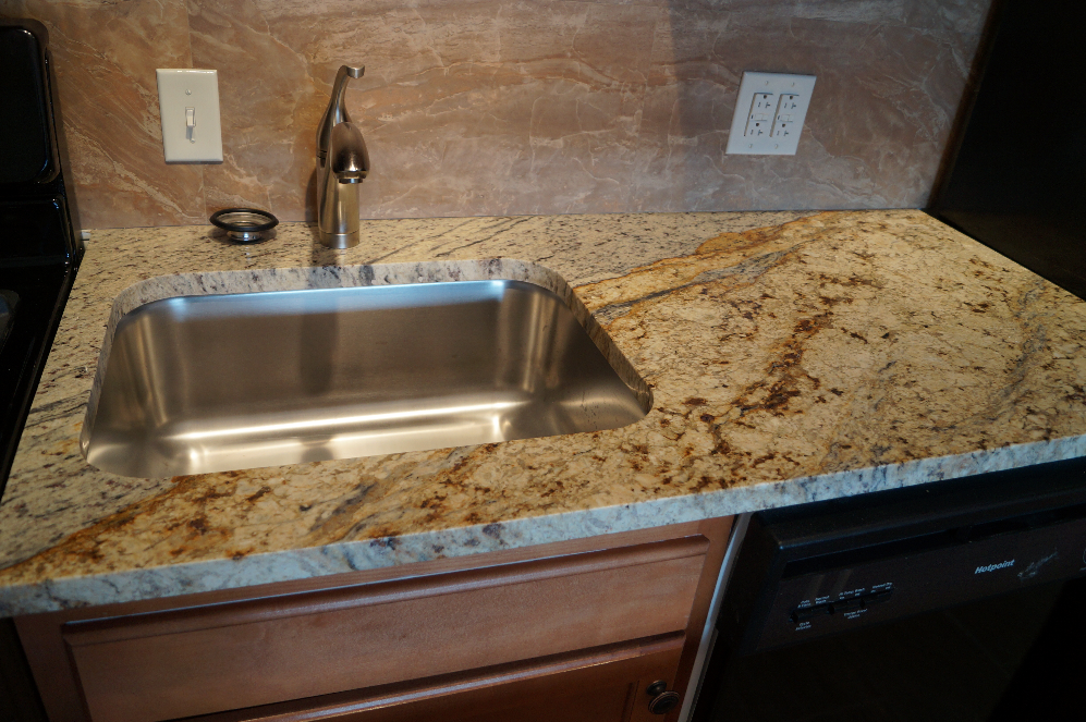 Highview 827 - Photo 3 of 45