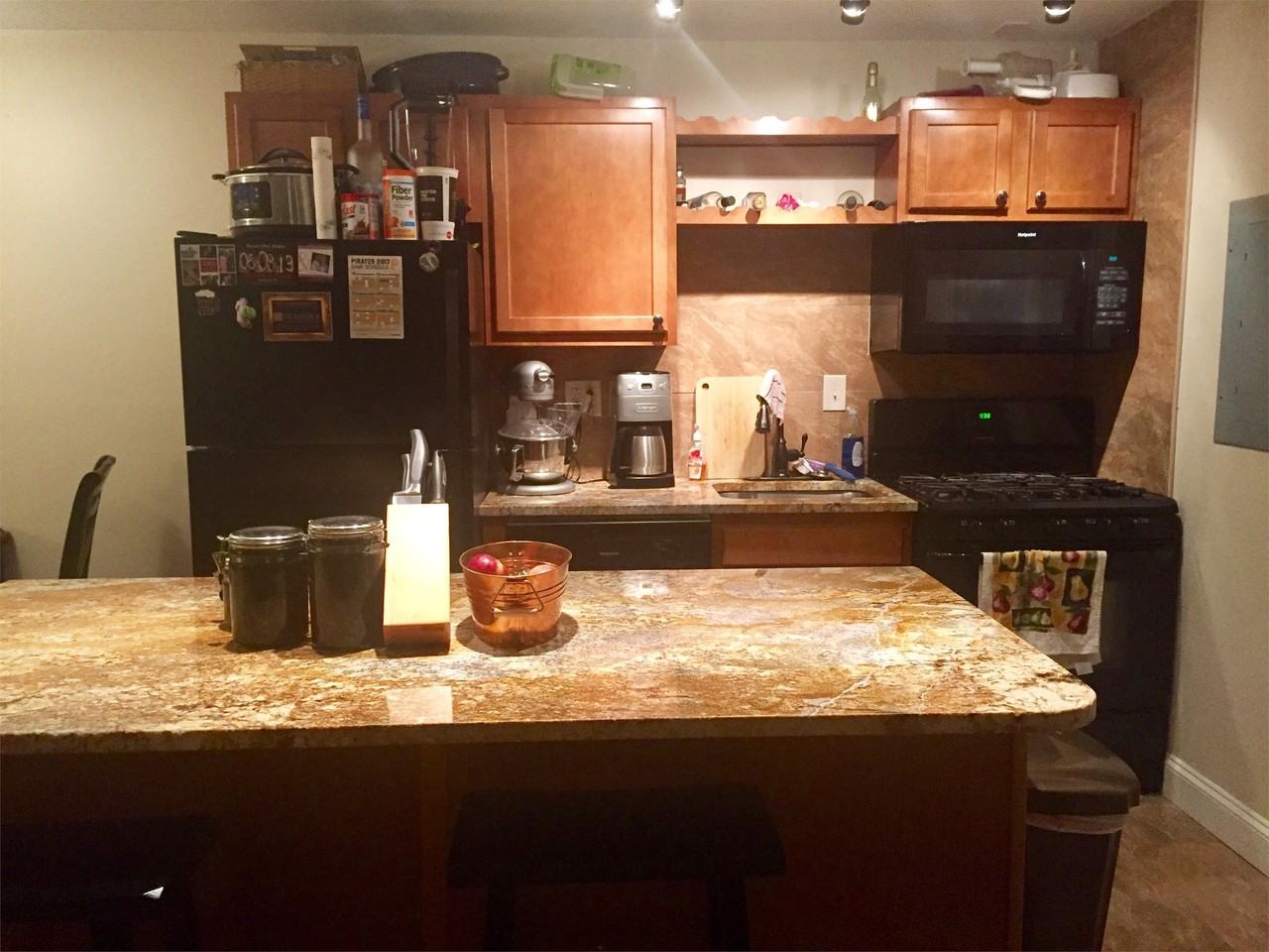 Highview 827 - Photo 4 of 45