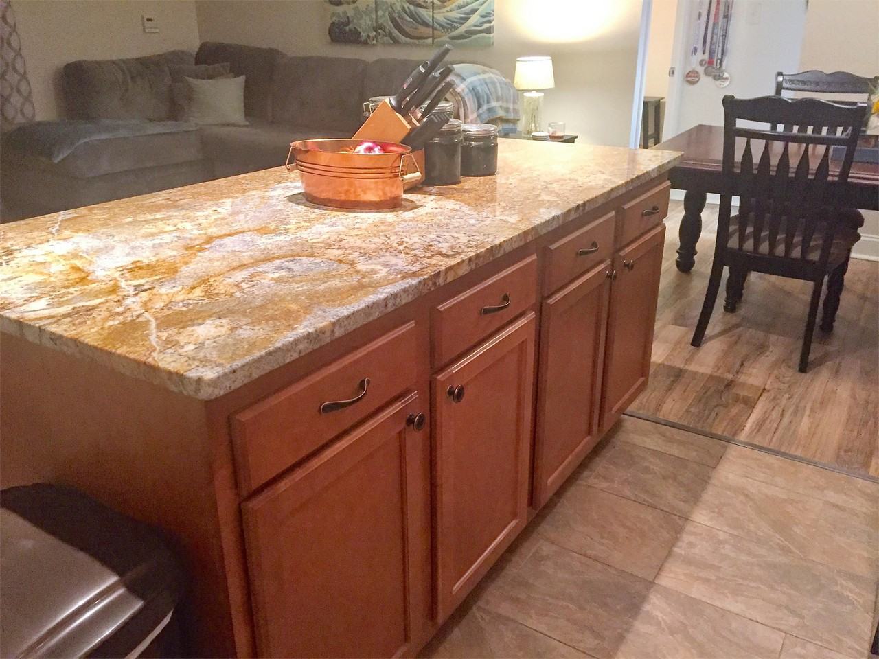 Highview 827 - Photo 5 of 45