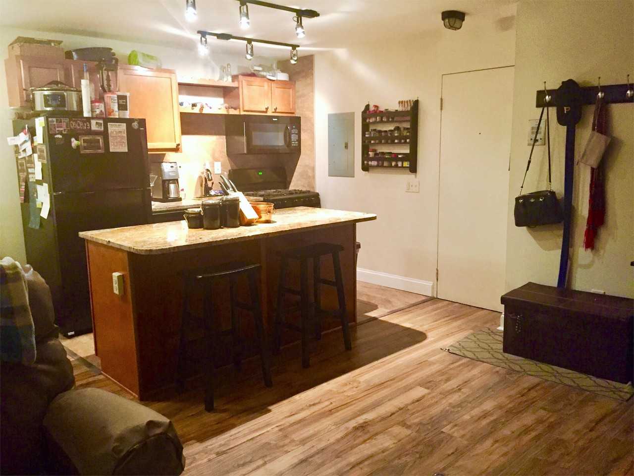 Highview 827 - Photo 7 of 45