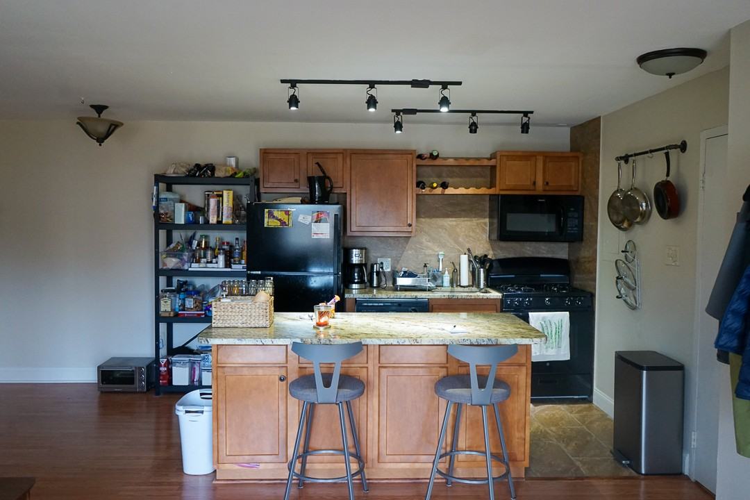 Highview 827 - Photo 3 of 20