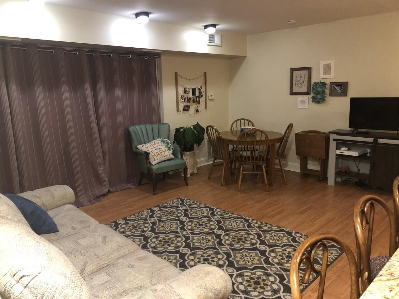 Highview 827 - Photo 7 of 20