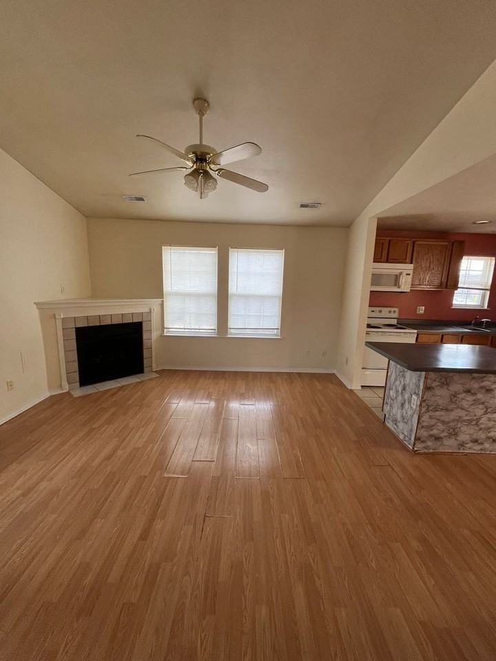 829 Condit St - Photo 4 of 6