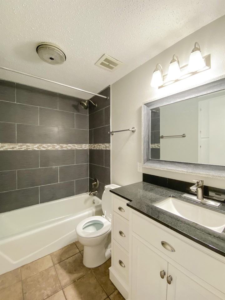 Domain Apartments - Photo 6 of 16