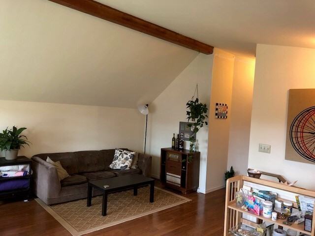 MBH Apartments LLC - Greenlake - Photo 6 of 16