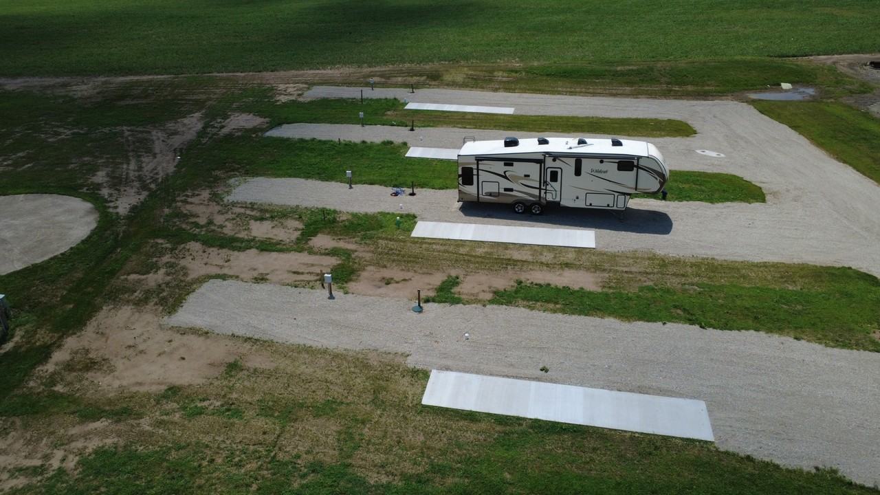 855 W US Highway 6 - Photo 4 of 4