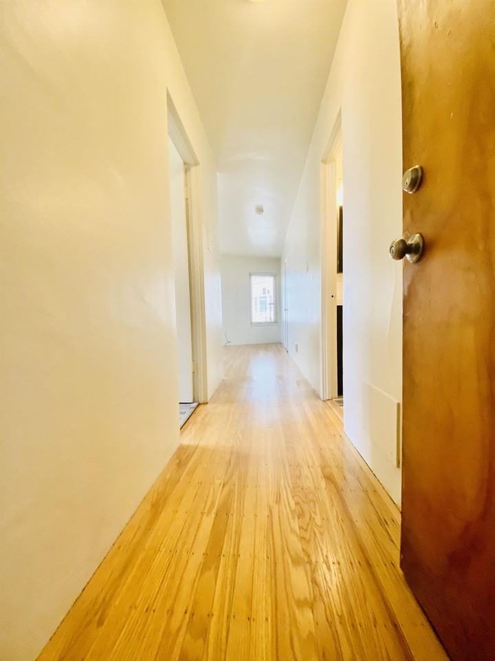 2317 Hearst Avenue - Photo 5 of 22