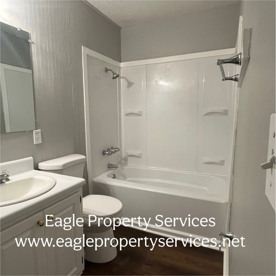 Chatsworth Apartments - Photo 3 of 16