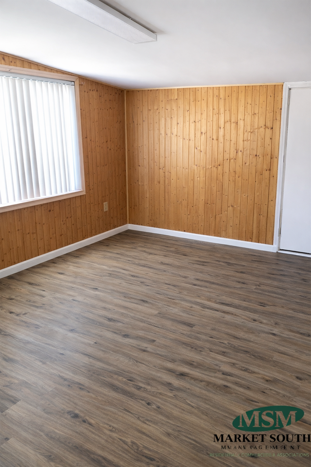 11 Montclair Blvd - Photo 4 of 12