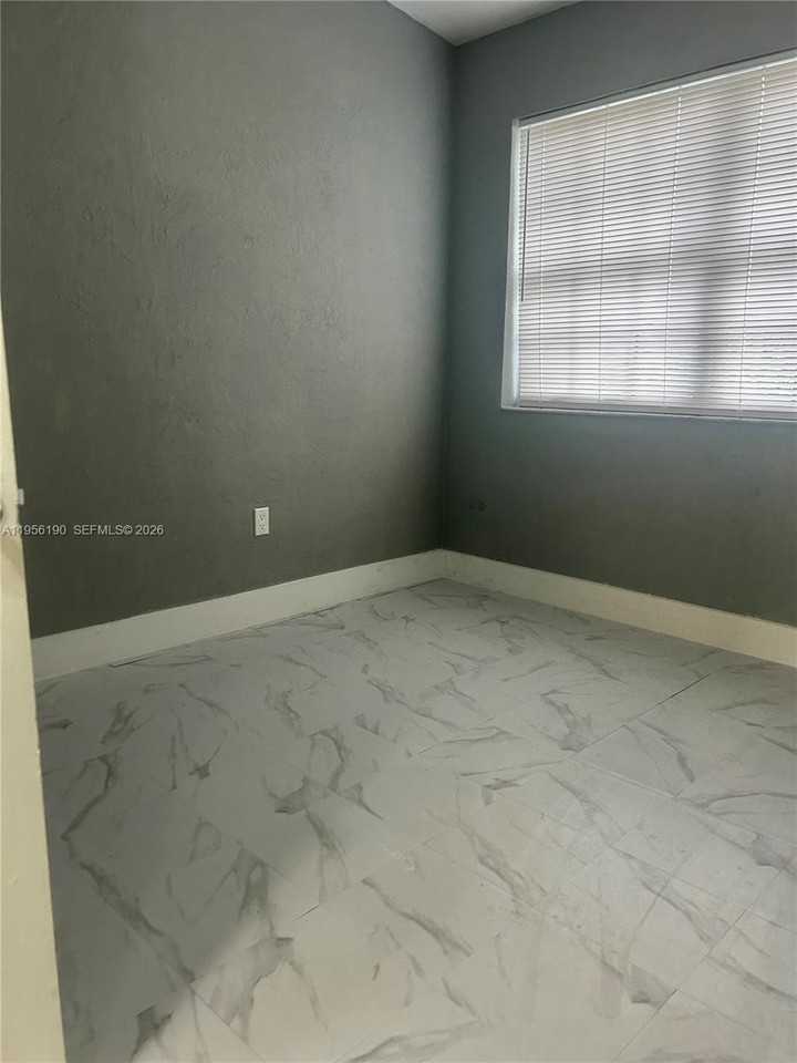 3720 Southwest 32 Avenue - Photo 2 of 22