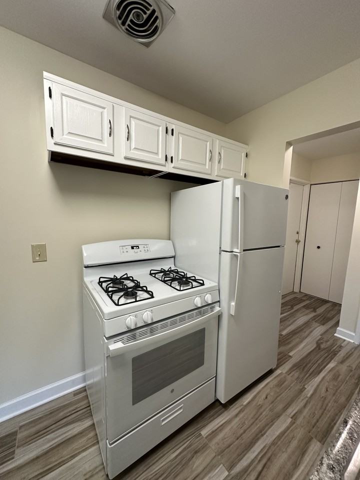 785 Court of Spruce - Photo 7 of 9