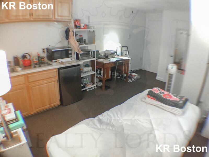 Beacon St. & Massachusetts Ave #A - Photo 4 of 12