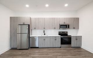 featured image of 33 Center St