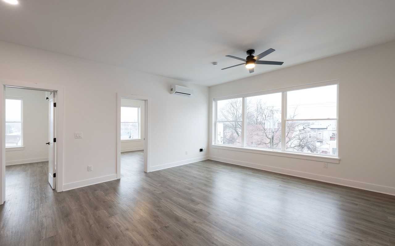 33 Center Street - Photo 2 of 50