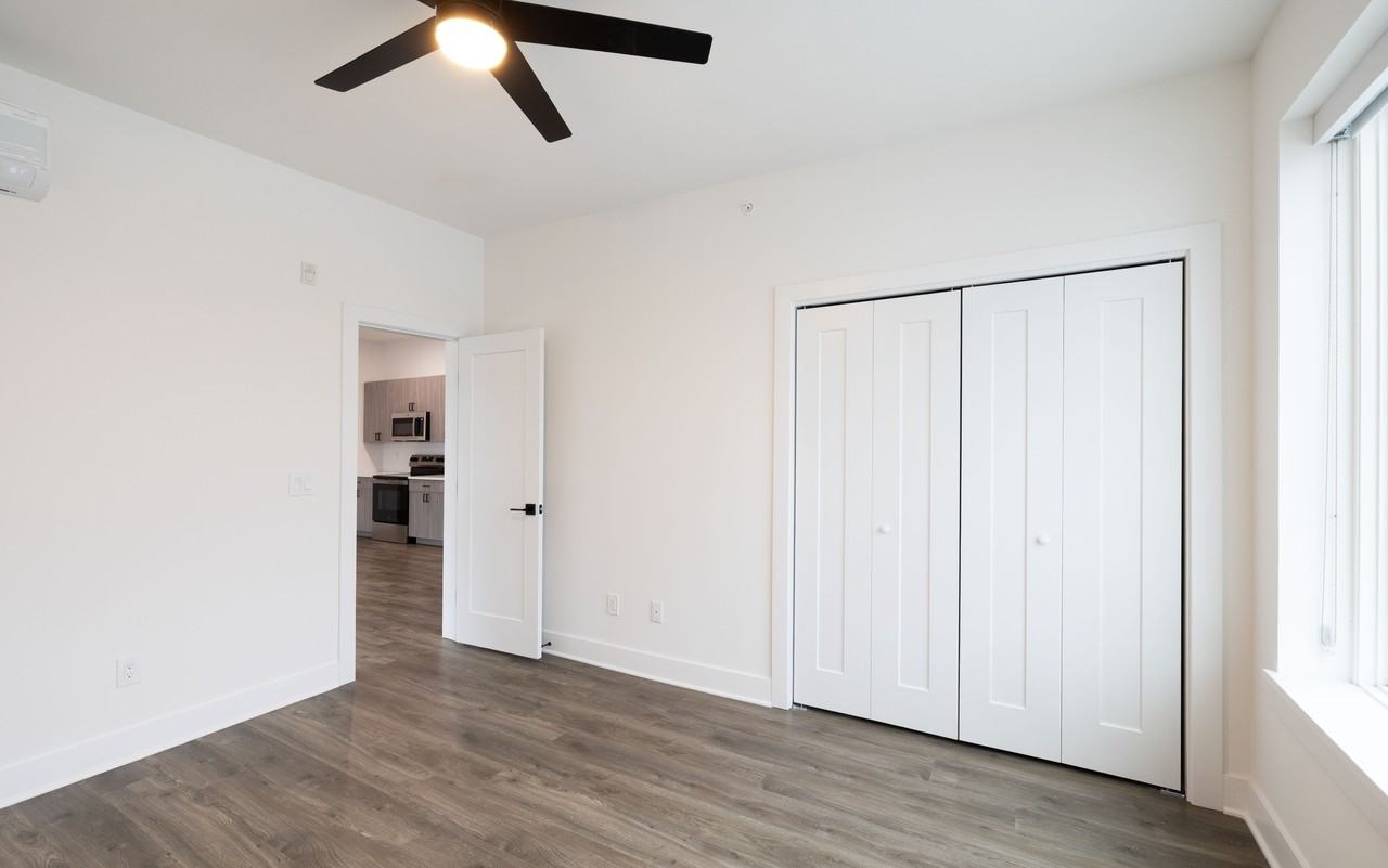 33 Center Street - Photo 3 of 50